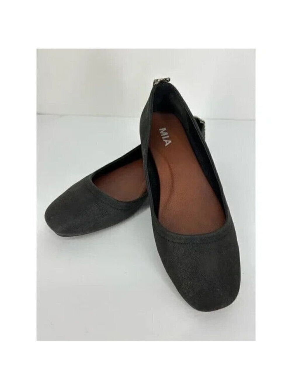MIA BNWT black faux suede casual flats sz 6 back animal print panel